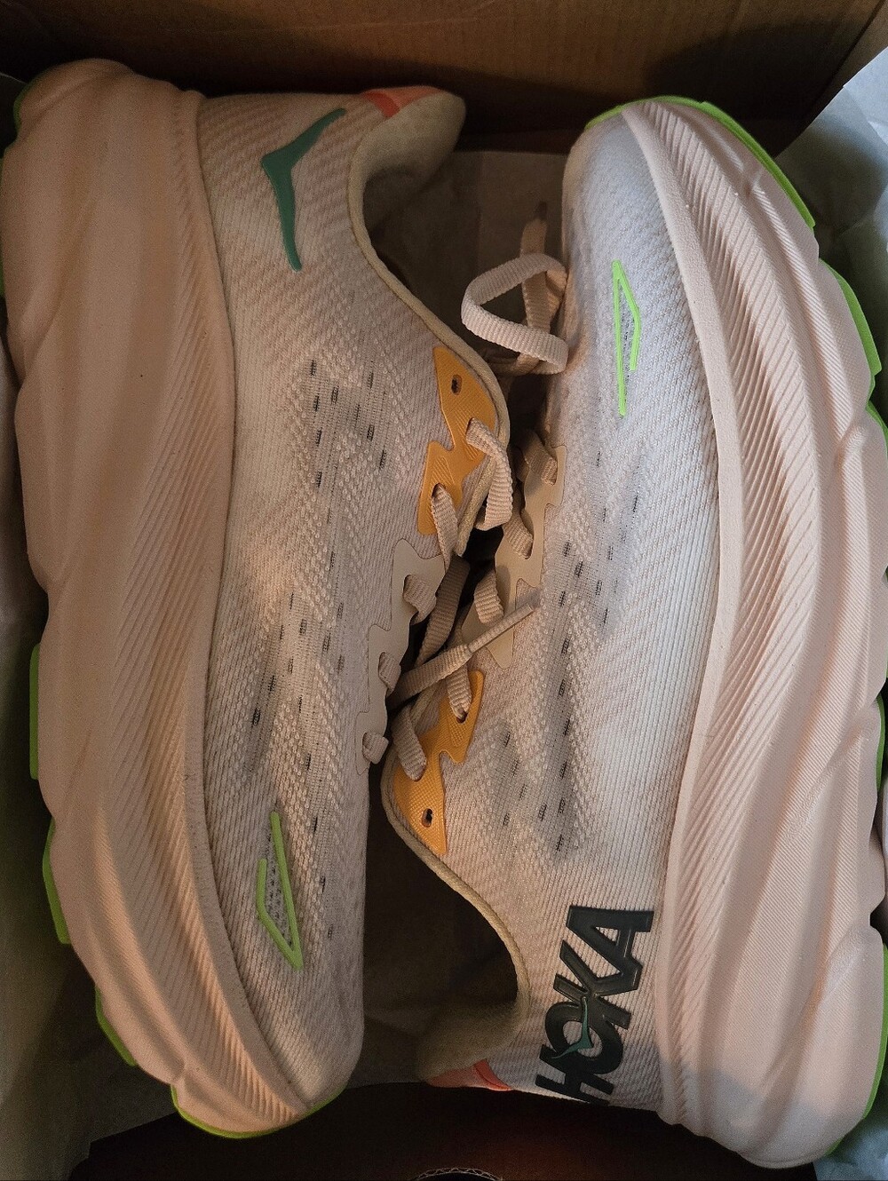 HOKA Clifton 9 Women's 6.5 New In Box
